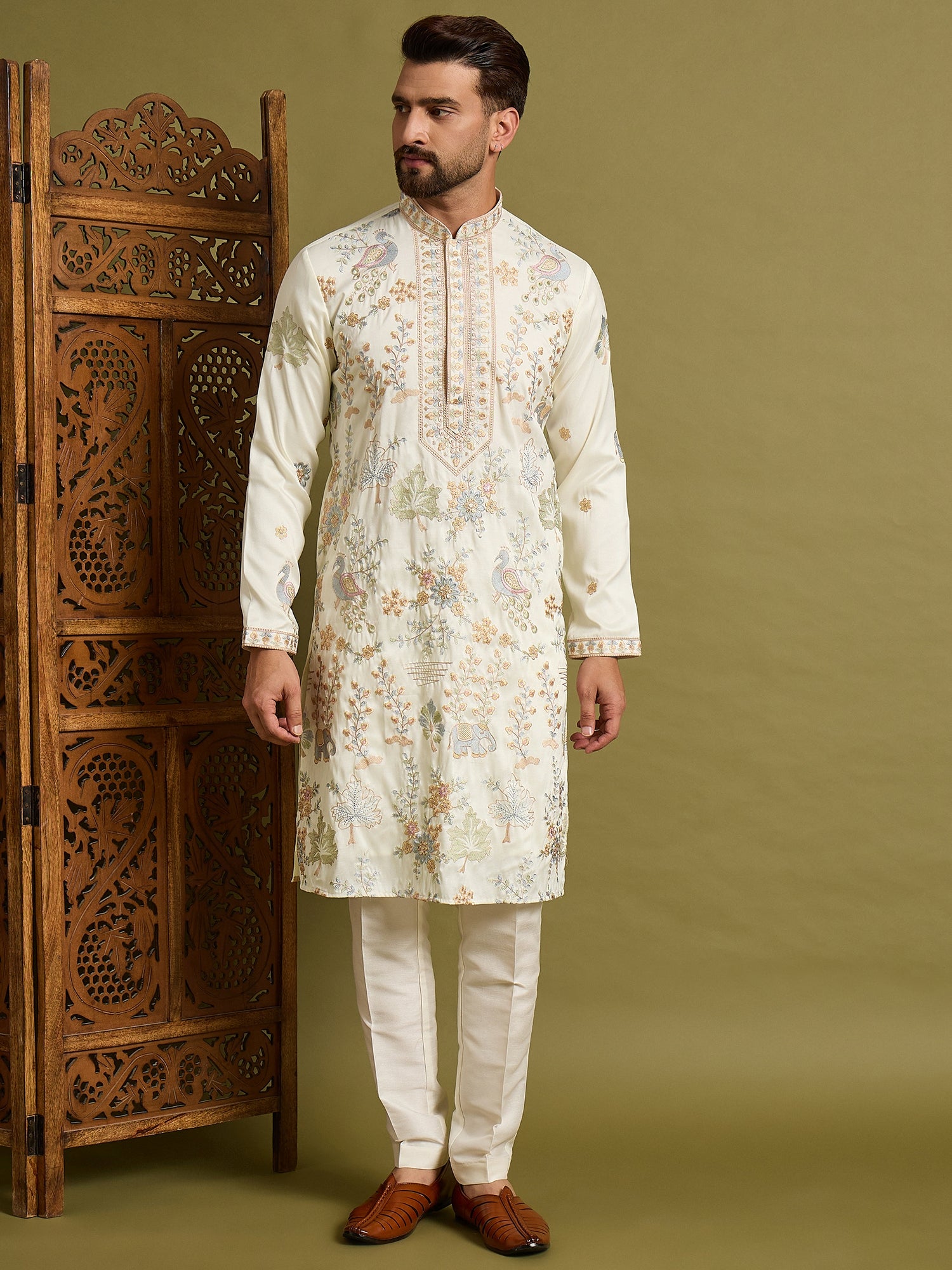 Off White Embroidered Figure Print Kurta Set