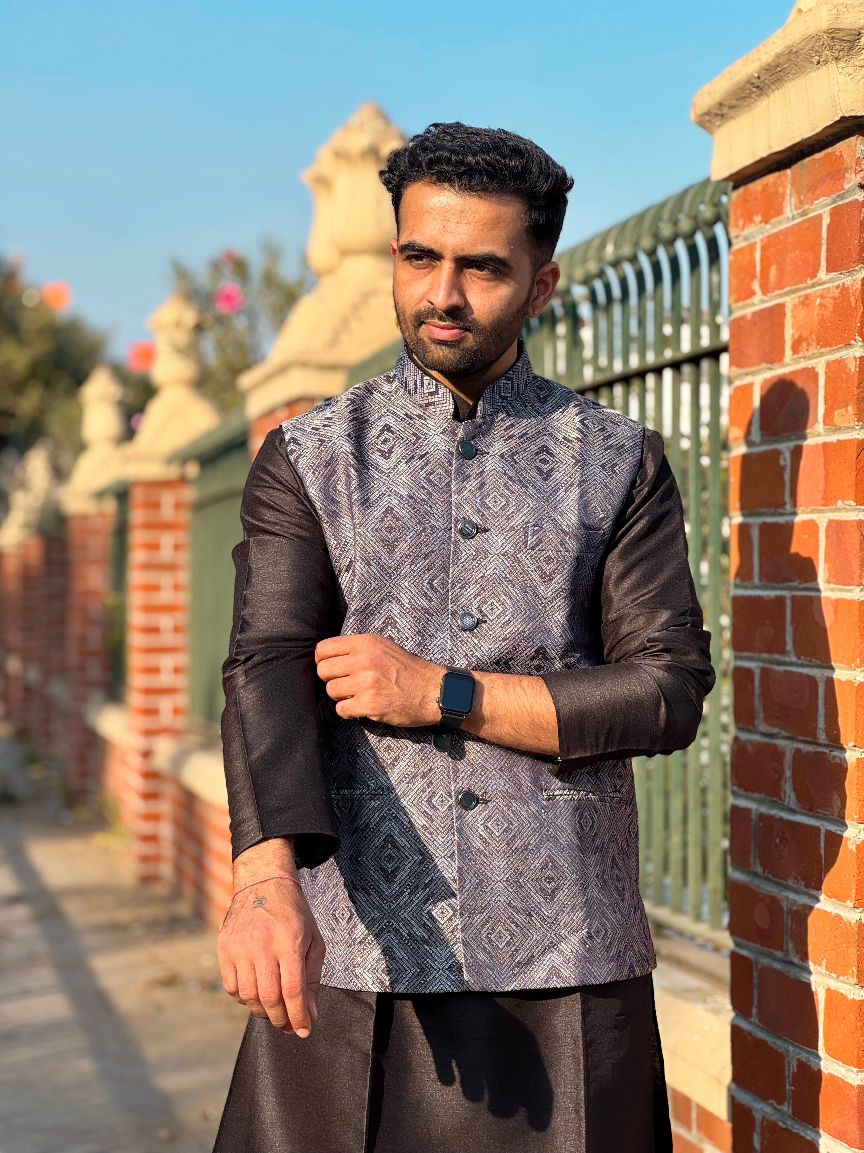 Magnet Men's Black Jaquard Nehru Jacket Set