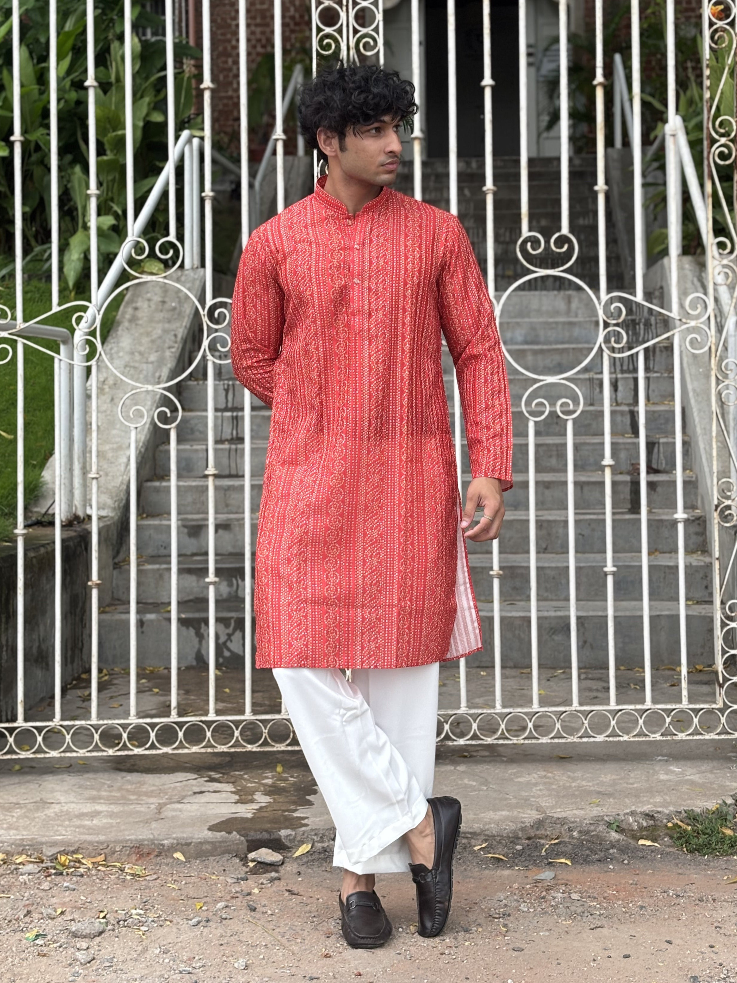 Men Red Bandni Print Kurta Set