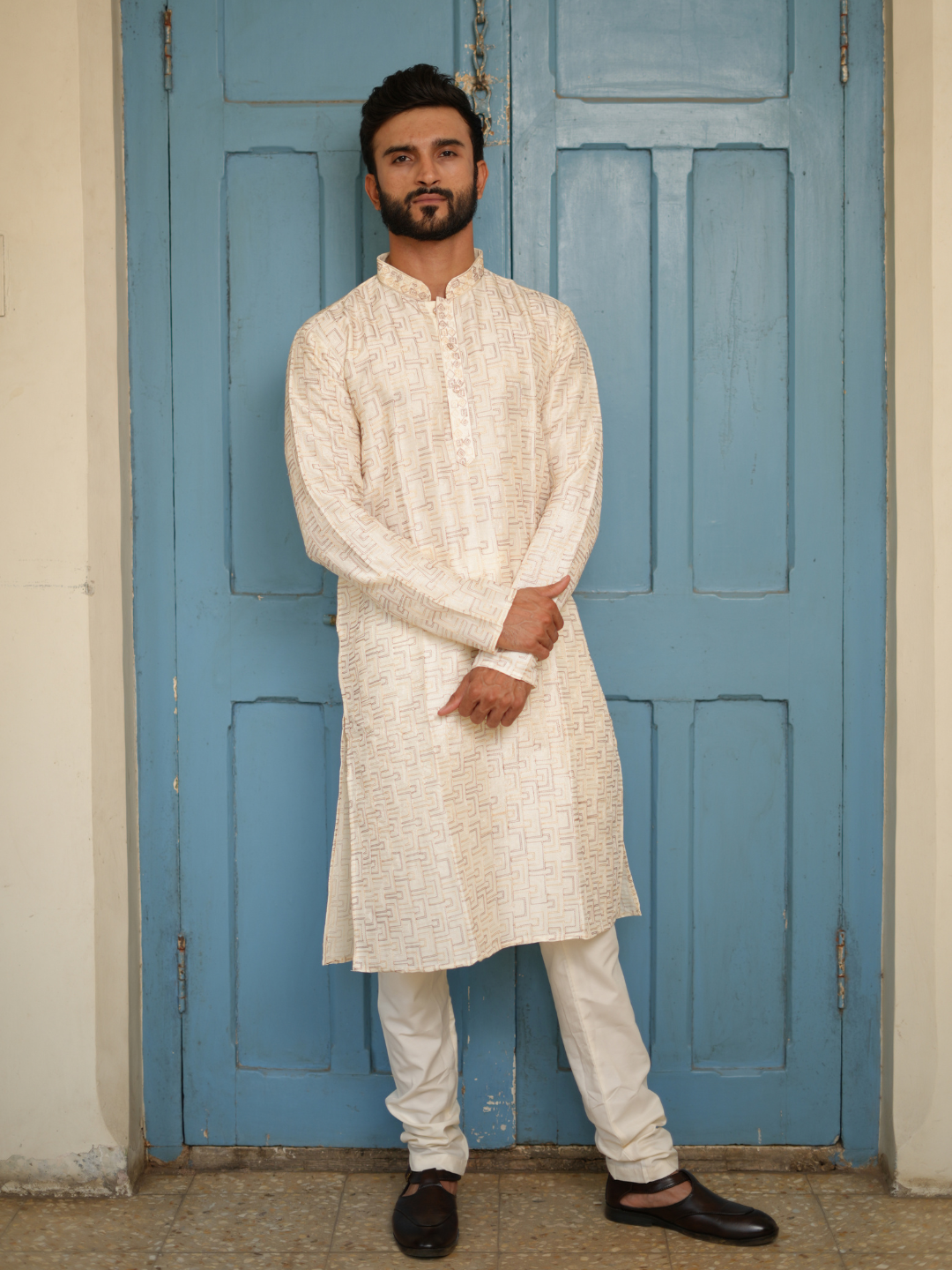 Magnet Men's Cream Embroidered Kurta Set