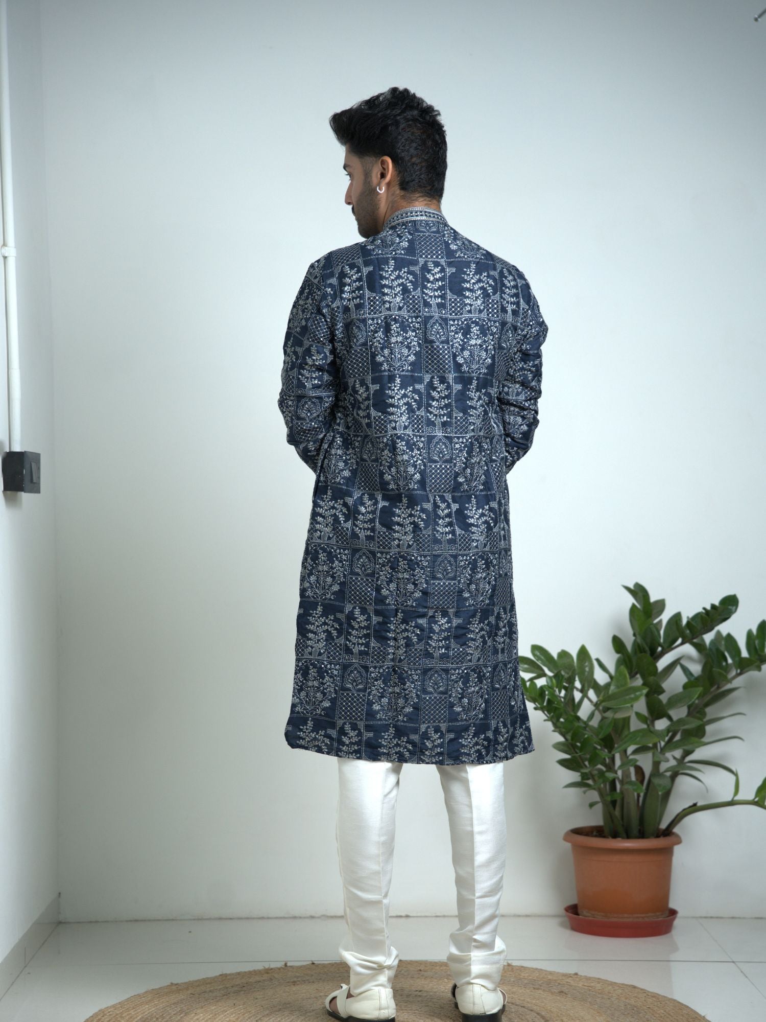 Navy blue Kashmiri embroidery kurta trouser set