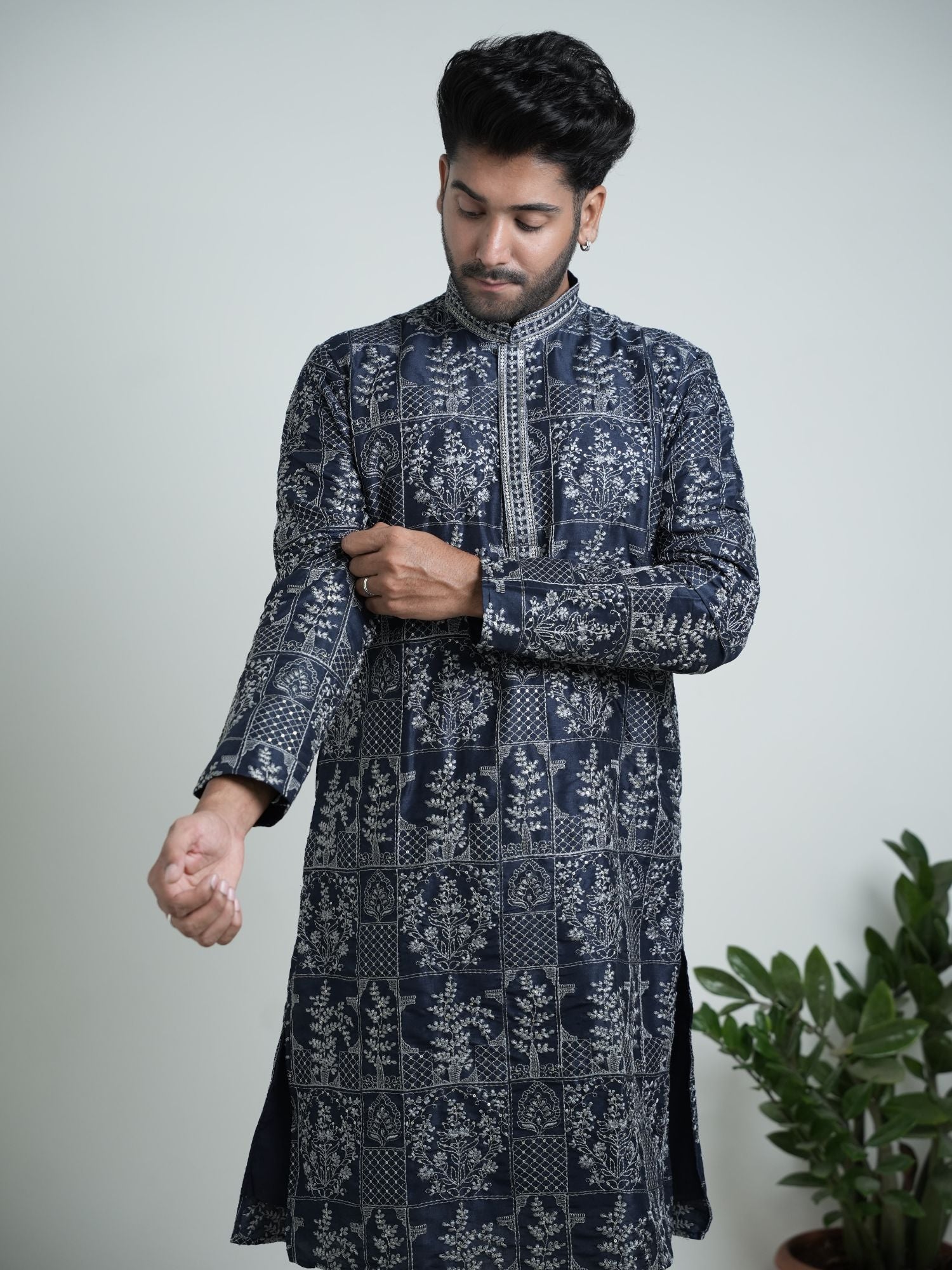 Navy blue Kashmiri embroidery kurta trouser set