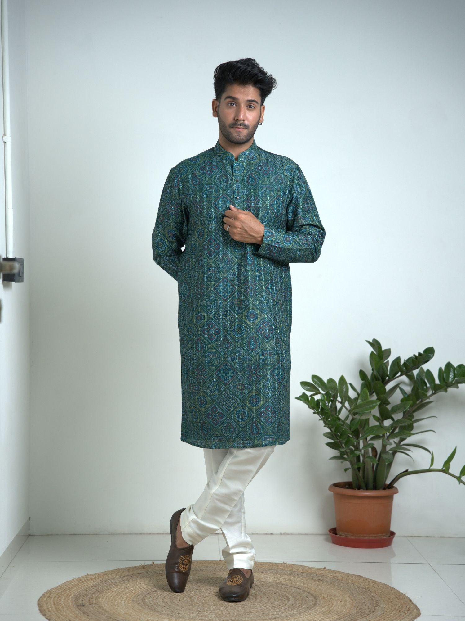 Rama green Bandej Print silk kurta trouser set.