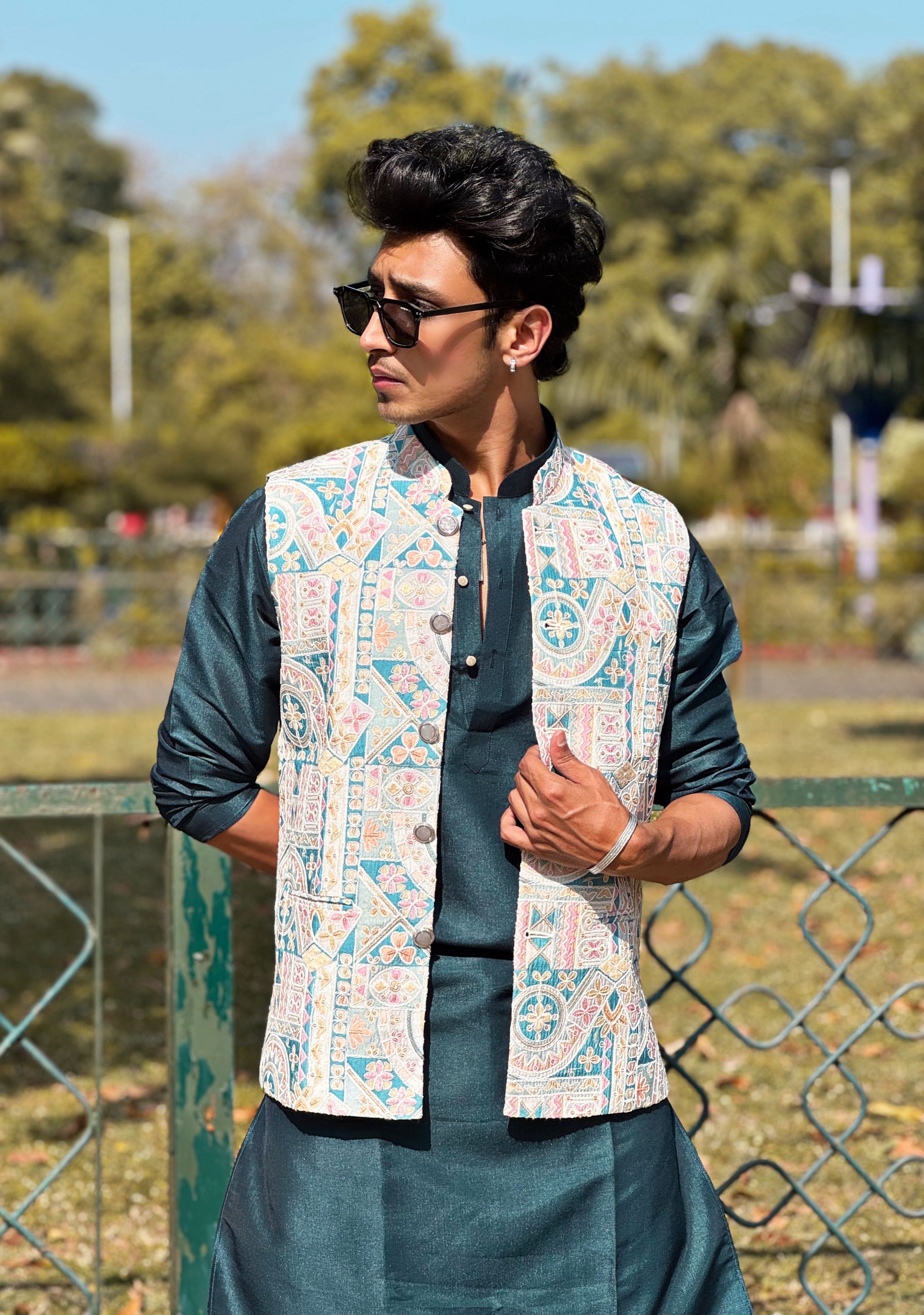 Magnet Men's Position Print Kurta Koti Set