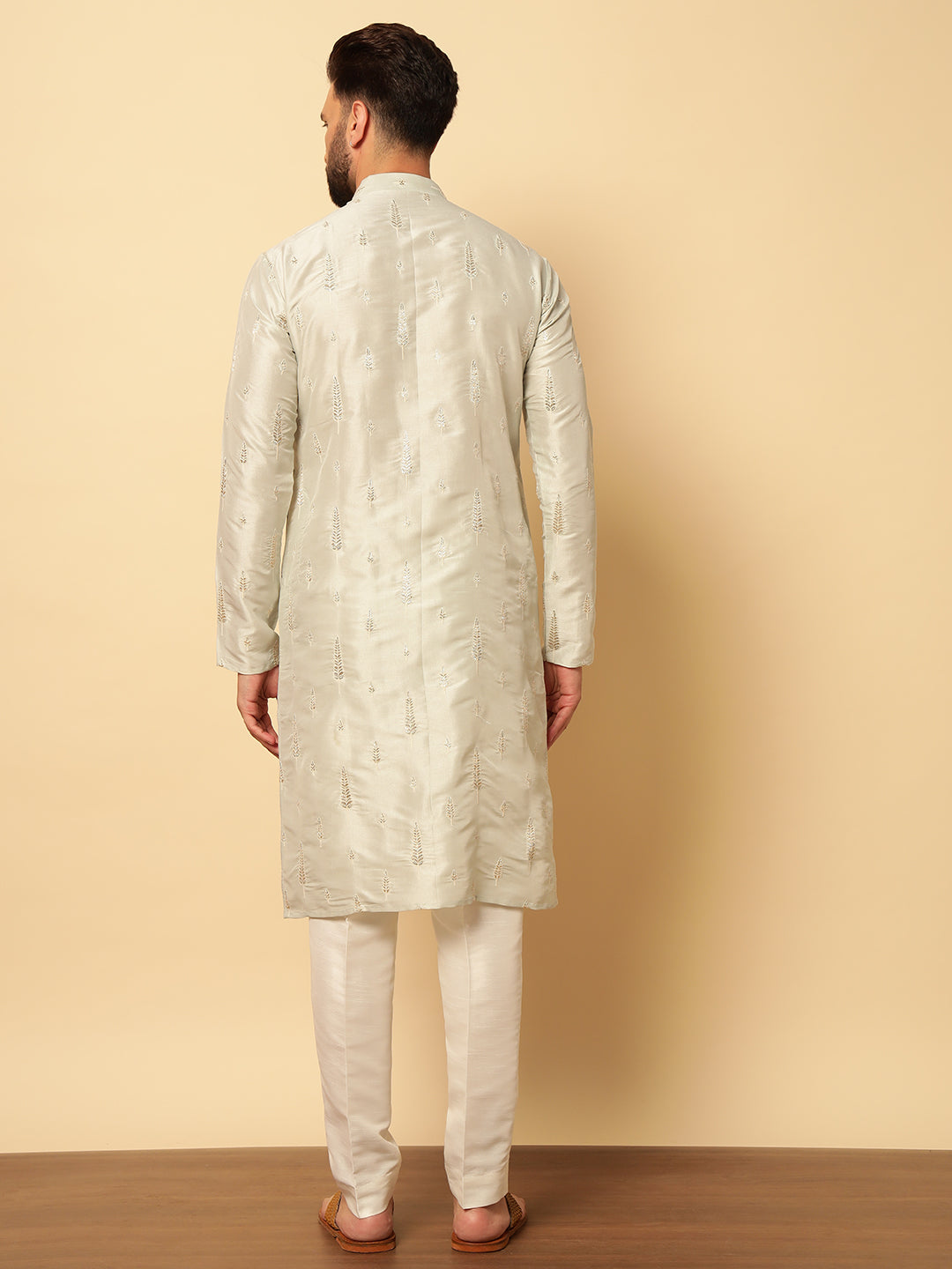 Magnet Men's Off White Embroidered Kurta Trouser Set