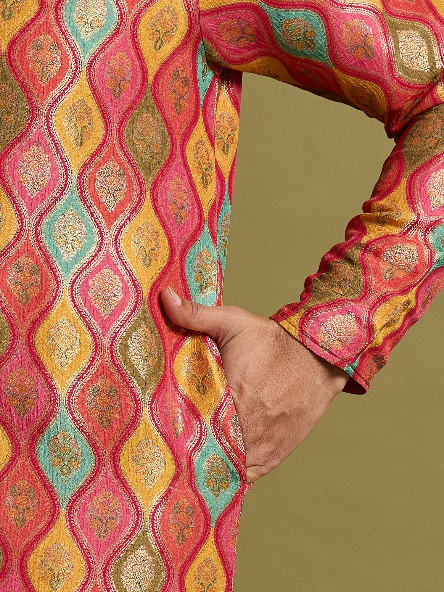 Multi Brocket Kurta Set