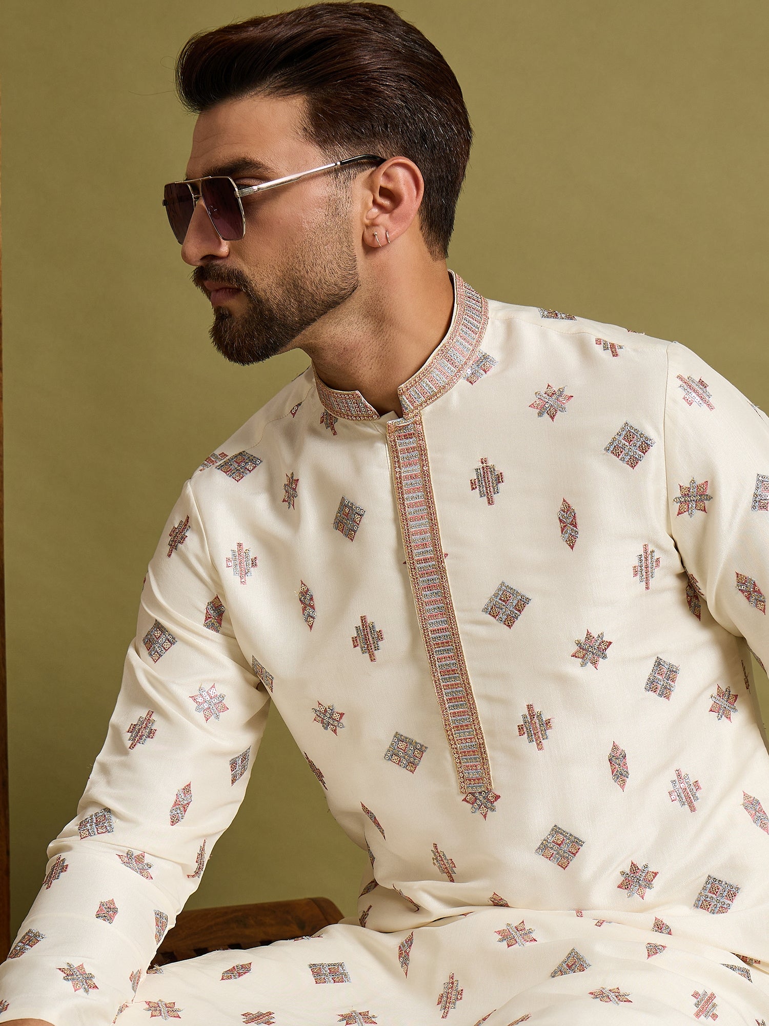 Off White Butti Embroidered Kurta Trouser Set