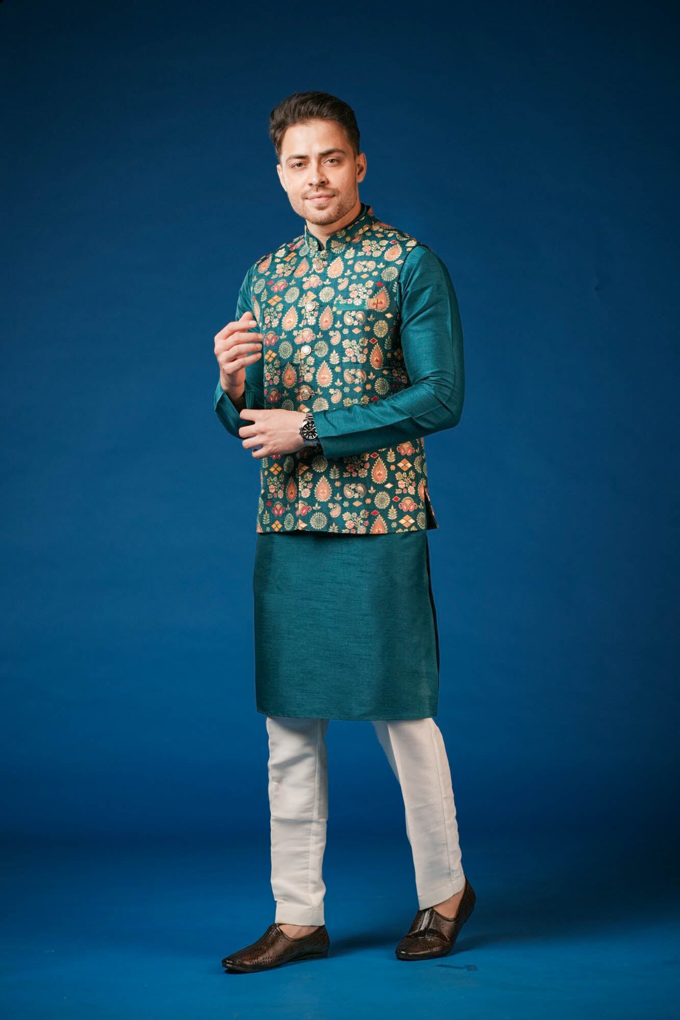 Teal Blue Patoda Silk Koti Set